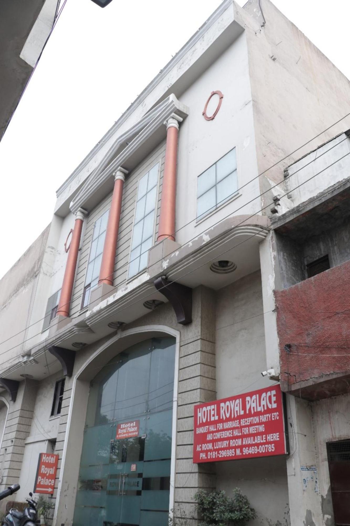 Hotel Royal Palace Jalandhar Exterior photo