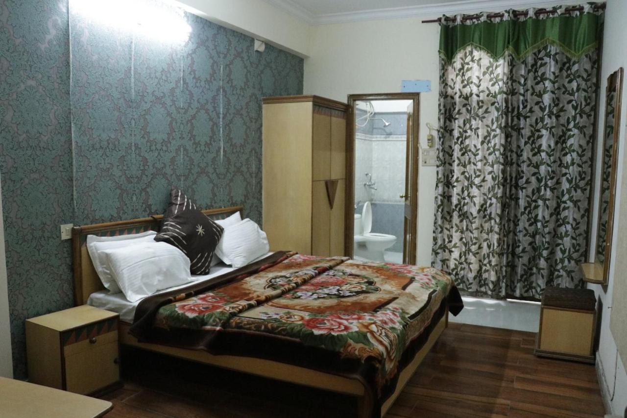 Hotel Royal Palace Jalandhar Exterior photo